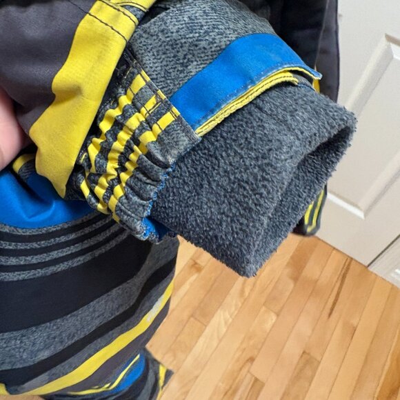 686 infiDry Jacket Waterproof Thermal Boy's Youth Medium Blue Grey Snowboard Ski - Picture 11 of 13